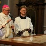 Szczawin Kościelny. Konsekracja ołtarza