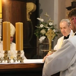 Szczawin Kościelny. Konsekracja ołtarza