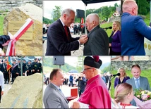 Odsłonięcie i błogosławieństwo tablicy pamiątkowej oraz nagrodzeni.