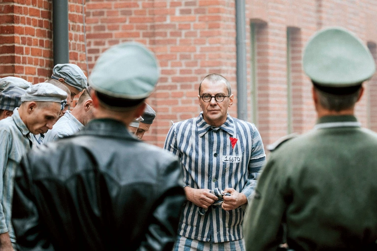 Nowa produkcja o świętym  to opowieść  o wolności  w świecie, który wolność chciał zupełnie odebrać. Obraz dobitnie pokazuje, że franciszkanin miał rację, mówiąc,  że „Tylko miłość jest twórcza.
