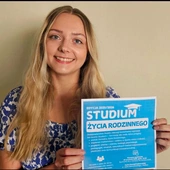 Wiktoria Urbańczyk zachęca  do wzięcia udziału w studium.