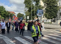 Po raz 30. idą do Matki