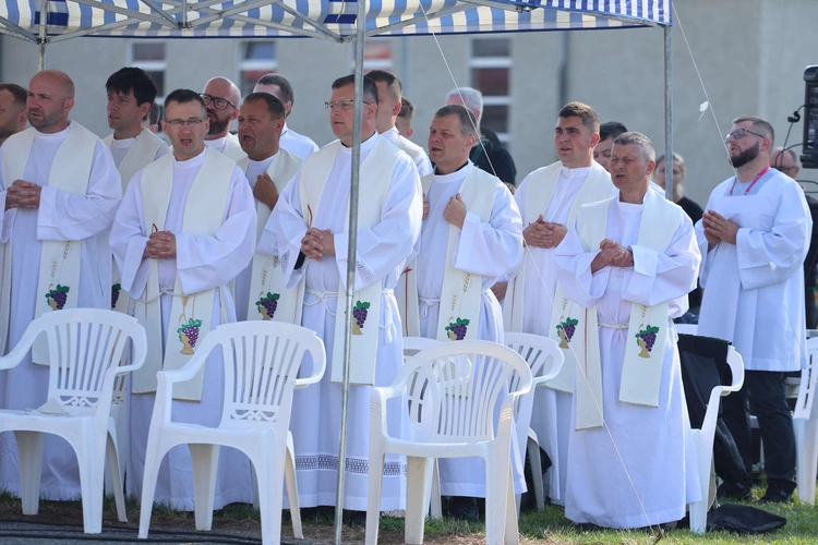 Msza św. w Szczucinie