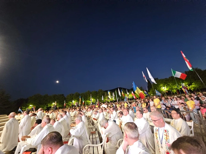 Młodzi z archidiecezji wrocławskiej na Międzynarodowym Festiwalu Młodzieży "Mladifest"