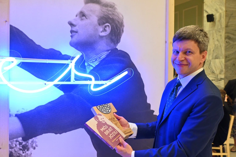 Tischner w centrum Warszawy