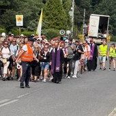 W grupie 15 pielgrzymują przede wszystkim mieszkańcy Ziemi Przysuskiej.