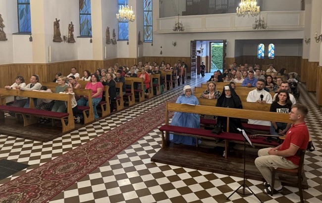 Pątnicy modlili się w kościele św. Barbary.