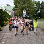 Pątnicy u bł. Wincentego Kadłubka