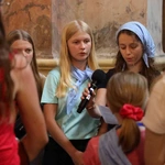 Pątnicy u bł. Wincentego Kadłubka