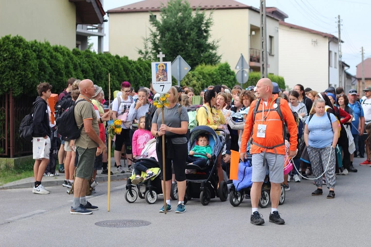45. PPK zmierza na Jasną Górę