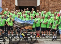 Na rowerach do Matki z dziękczynieniem za trzeźwość