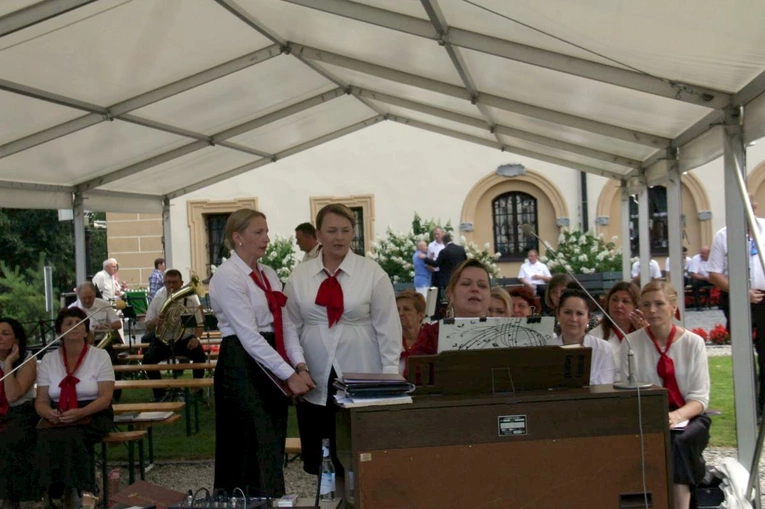 Metropolitalna uroczystość ku czci św. Jacka w Kamieniu Śląskim