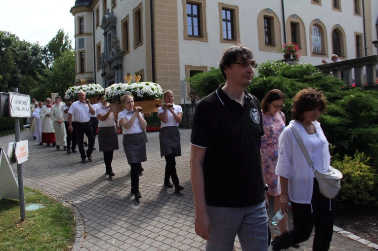 Metropolitalna uroczystość ku czci św. Jacka w Kamieniu Śląskim