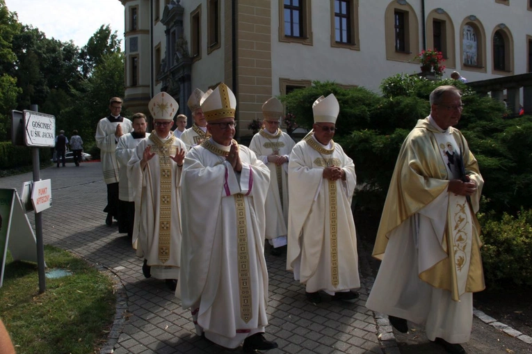 Metropolitalna uroczystość ku czci św. Jacka w Kamieniu Śląskim