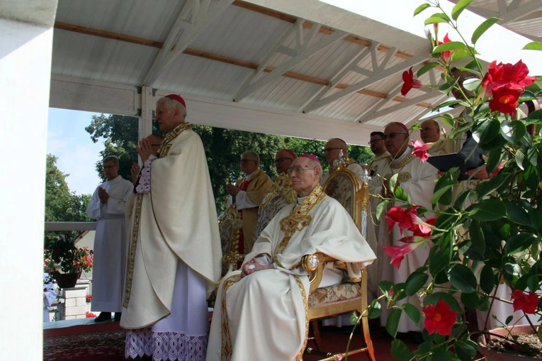 Metropolitalna uroczystość ku czci św. Jacka w Kamieniu Śląskim