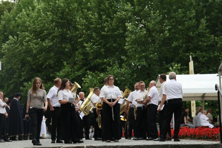 Metropolitalna uroczystość ku czci św. Jacka w Kamieniu Śląskim