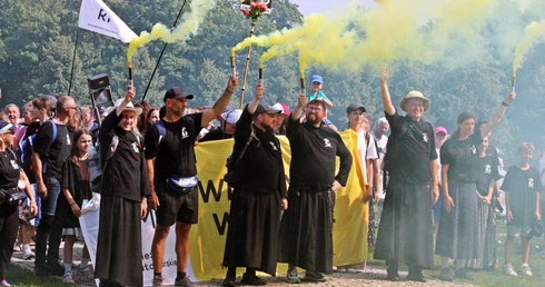 Piesza Pielgrzymka Wrocławska weszła na Jasną Górę. Bp Kiciński: Budujmy domy nadziei