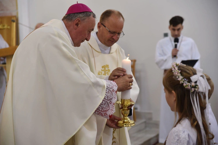 Radomyśl Wielki - poświęcenie ołtarza