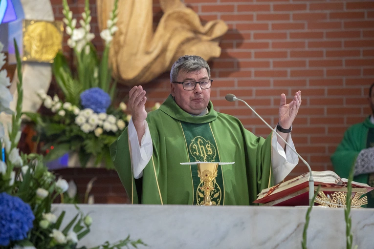 Michalicka parafia z nowym proboszczem