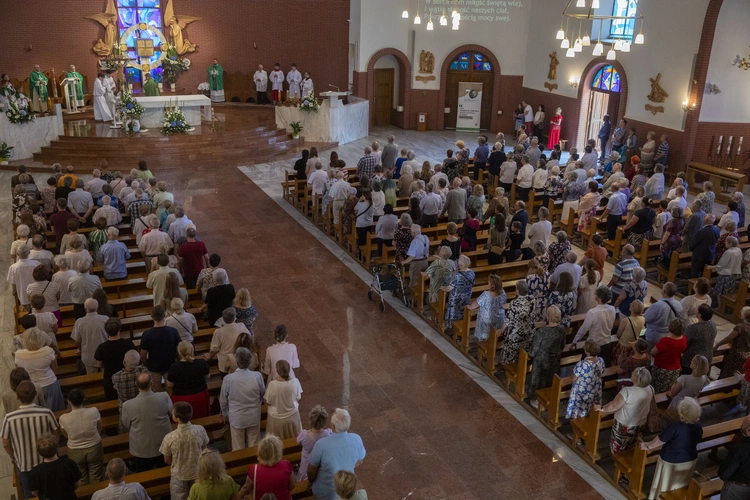 Michalicka parafia z nowym proboszczem