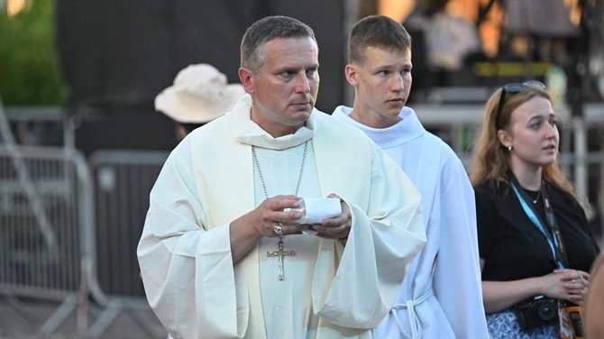 Bp Przyborek: pielgrzymka buduje nadzieję 