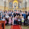 Do Jeżowa Sudeckiego przyjechało kilkadziesiąt par, które miały bezalkoholowe wesela lub chcą takie zorganizować. Wielu z uczestniów pojawiło się na spotkaniu z dziećmi, a nawet wnukami.  