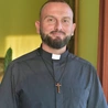 – Nie mieliśmy szans na żadną pomoc. W takich chwilach uświadamiasz sobie, że jest tylko Bóg, tylko On cię uratuje – wspomina o. Wojciech Pawłowski SVD.