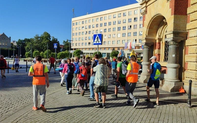 Pieszo do Pani Sudetów