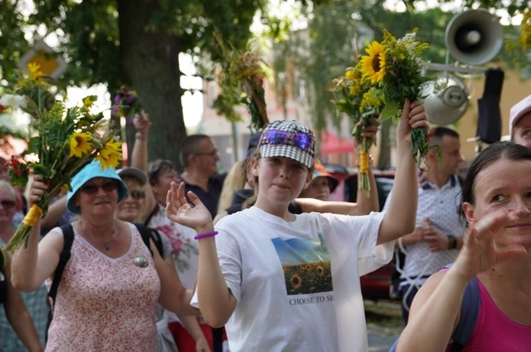 Z Matką Bożą Wniebowziętą