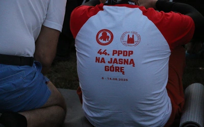 Pielgrzymka 2025. Apel Jasnogórski w Wierzchowisku
