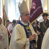 Msza święta w Konkatedrze Matki Bożej Zwycięskiej na warszawskim Kamionku z okazji 105. Rocznicy Bitwy Warszawskiej