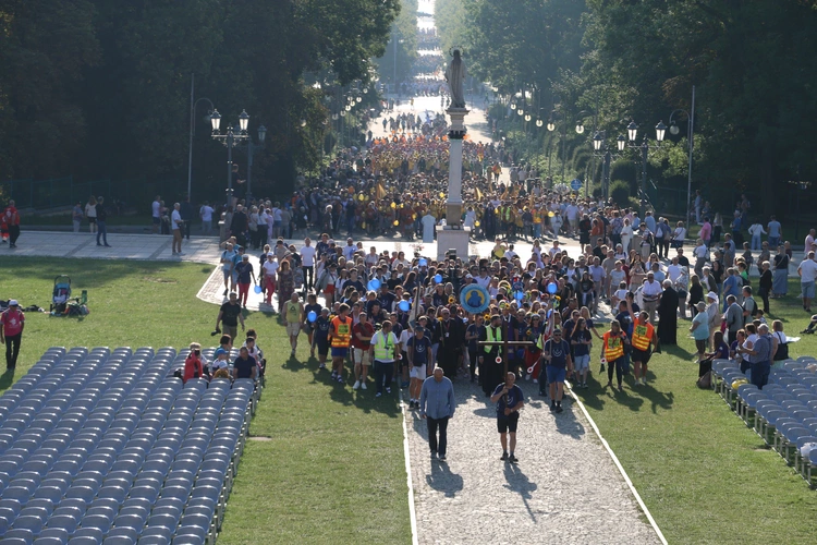 Pielgrzymka 2025. Wejście na Jasną Górę