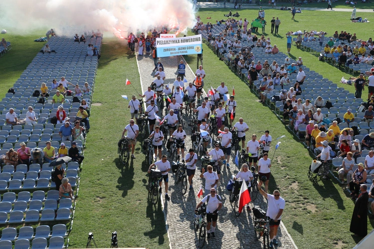 Pielgrzymka 2025. Wejście na Jasną Górę