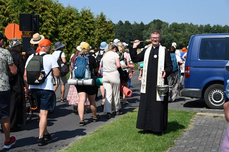 Postój obiadowy w Gwoździanach