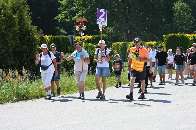 Postój obiadowy w Gwoździanach