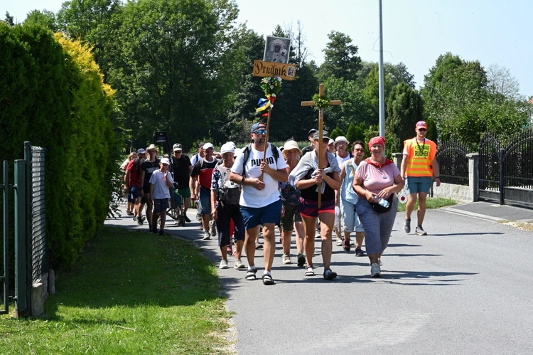 Postój obiadowy w Gwoździanach