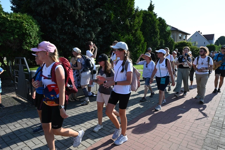 Ciasna wita pielgrzymów