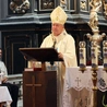 Abp Kupny: Wniebowzięcie Maryi utwierdza nas w przekonaniu, że człowiek jest stworzony przez Boga