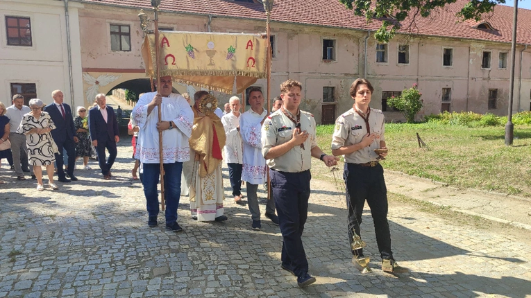 15 sierpnia - odpust w sanktuarium w Henrykowie