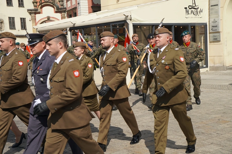 Uroczystość Wniebowzięcia NMP i Święto Wojska Polskiego w bazylice św. Elżbiety we Wrocławiu