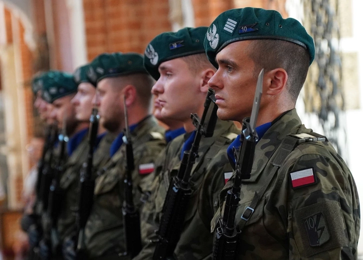 Uroczystość Wniebowzięcia NMP i Święto Wojska Polskiego w bazylice św. Elżbiety we Wrocławiu