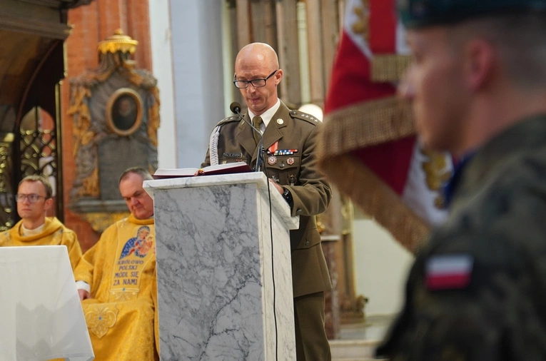 Uroczystość Wniebowzięcia NMP i Święto Wojska Polskiego w bazylice św. Elżbiety we Wrocławiu