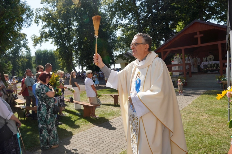 Z Wniebowziętą w Ligocie Książęcej