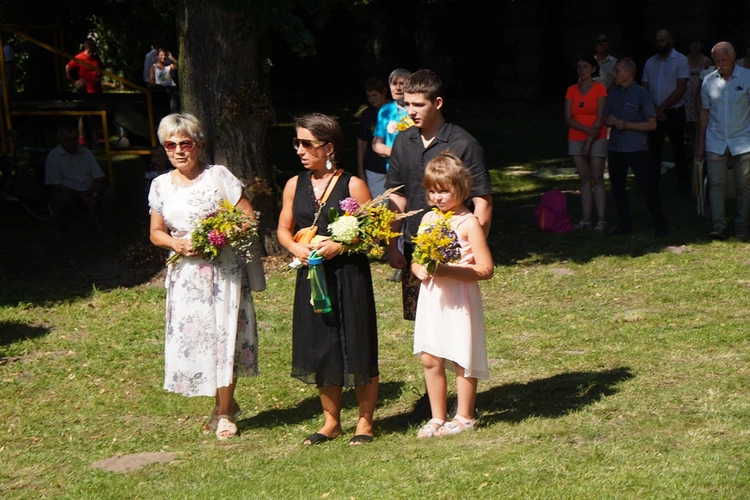 Z Wniebowziętą w Ligocie Książęcej