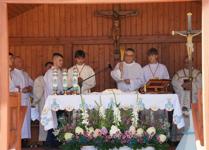 Z Wniebowziętą w Ligocie Książęcej
