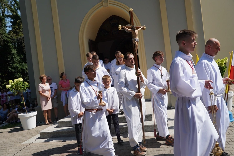 Z Wniebowziętą w Ligocie Książęcej