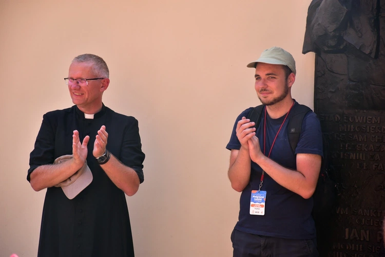 Pielgrzymi z Wrocławia dotarli do Krakowa-Łagiewnik