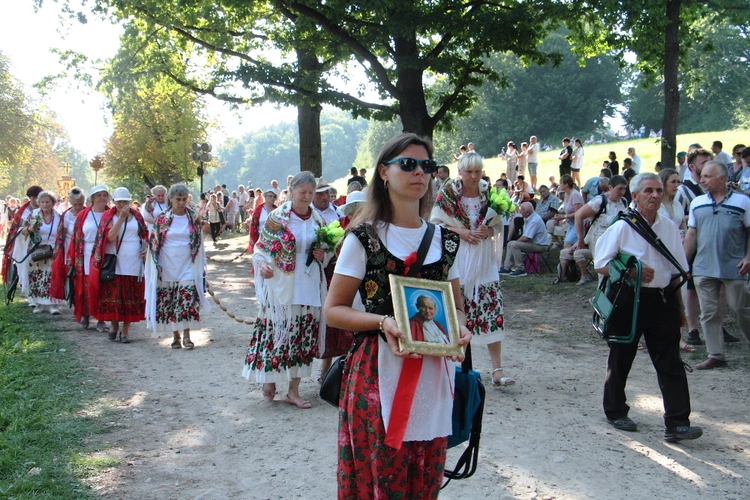 Procesja Zaśnięcia Matki Bożej w Kalwarii Zebrzydowskiej 2025 cz. 1