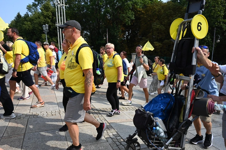 Szóstki u celu drogi