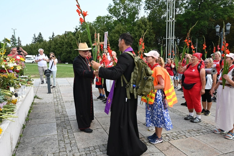 Szóstki u celu drogi